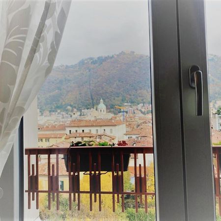 Maison 53 Incantevole Appartamento Vista Cattedrale Di コモ エクステリア 写真